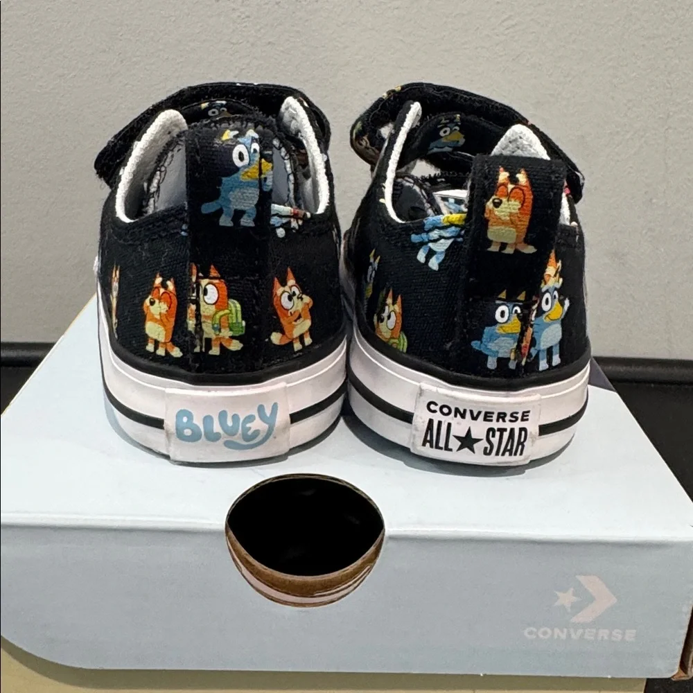 Converse x Bluey Chuck Taylor All Star Easy-On Toddler Size 4C EUC with Box